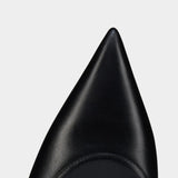 CHRISTIAN LOUBOUTIN 黑色低跟後繫帶鞋