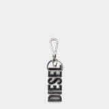 DIESEL 立體字樣鑰匙圈