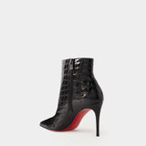 Christian Louboutin So Kate 鱷魚壓紋漆皮 10 cm 高跟短靴